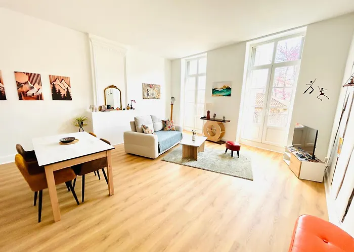 Apartment Le Gambetta, Lumineux Et Spacieux Auch